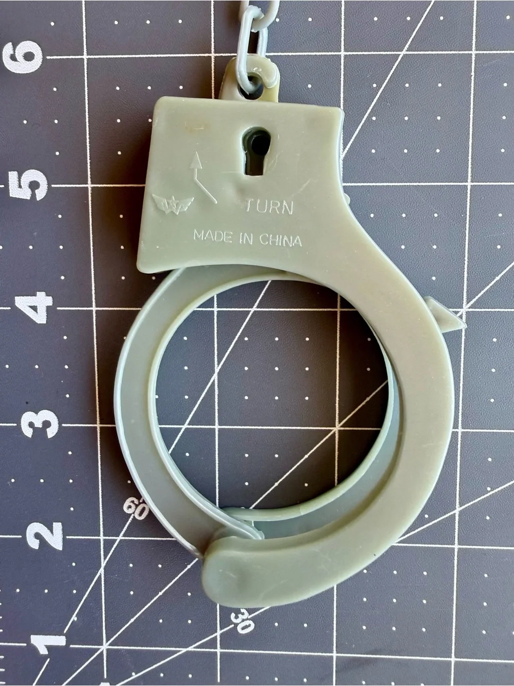 Plastic Toy Handcuffs Set * Costume Prop * 2 Pair Police Play
